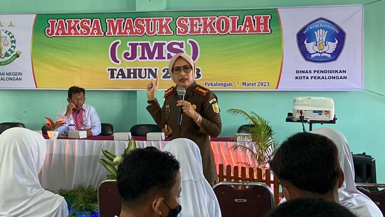 Peserta Didik Belajar Hukum Melalui Program Jaksa Masuk Sekolah 6873